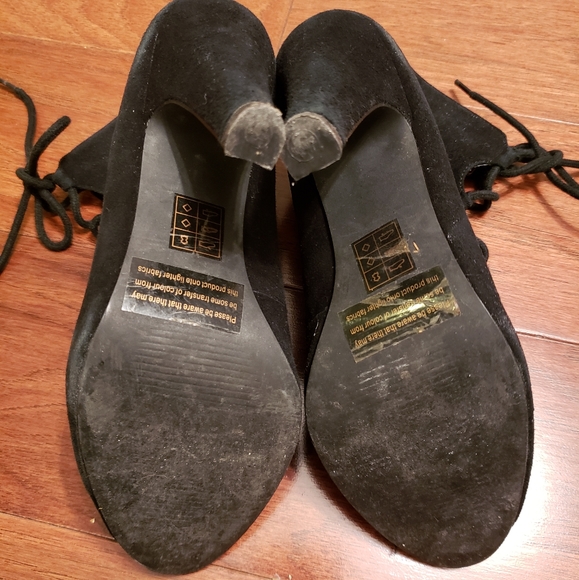 Topshop Lace-up Suede Booties - Picture 6 of 8